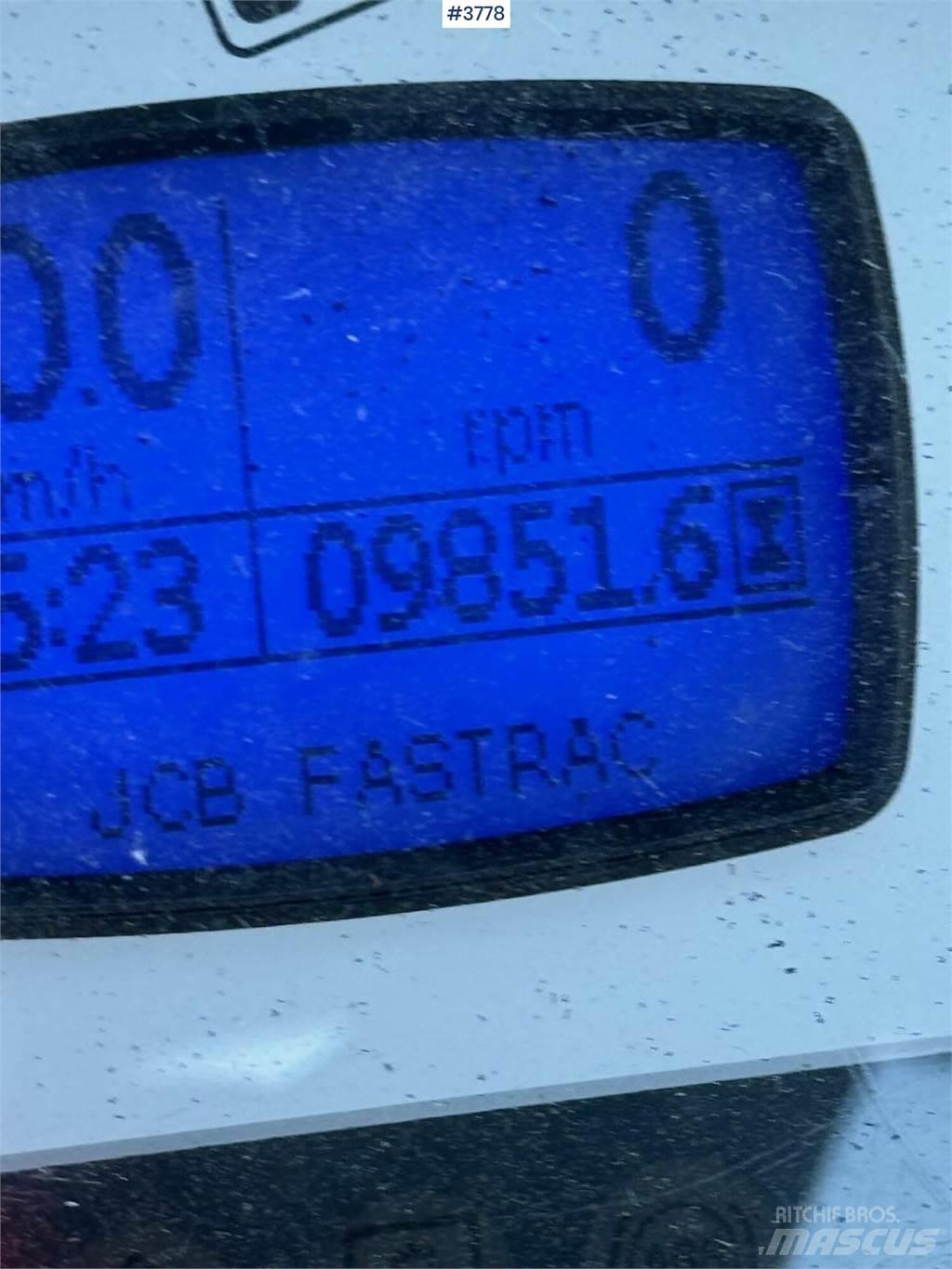 JCB Fastrac 8250 Traktorit