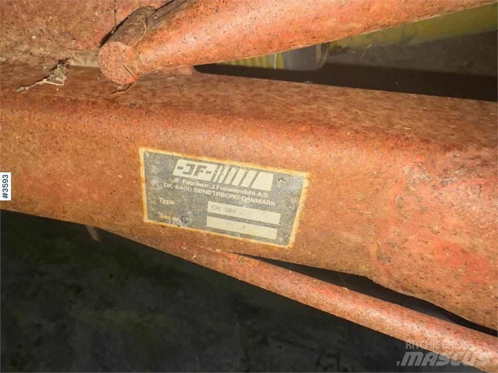 JF CR 320 Muut sadonkorjuukoneet