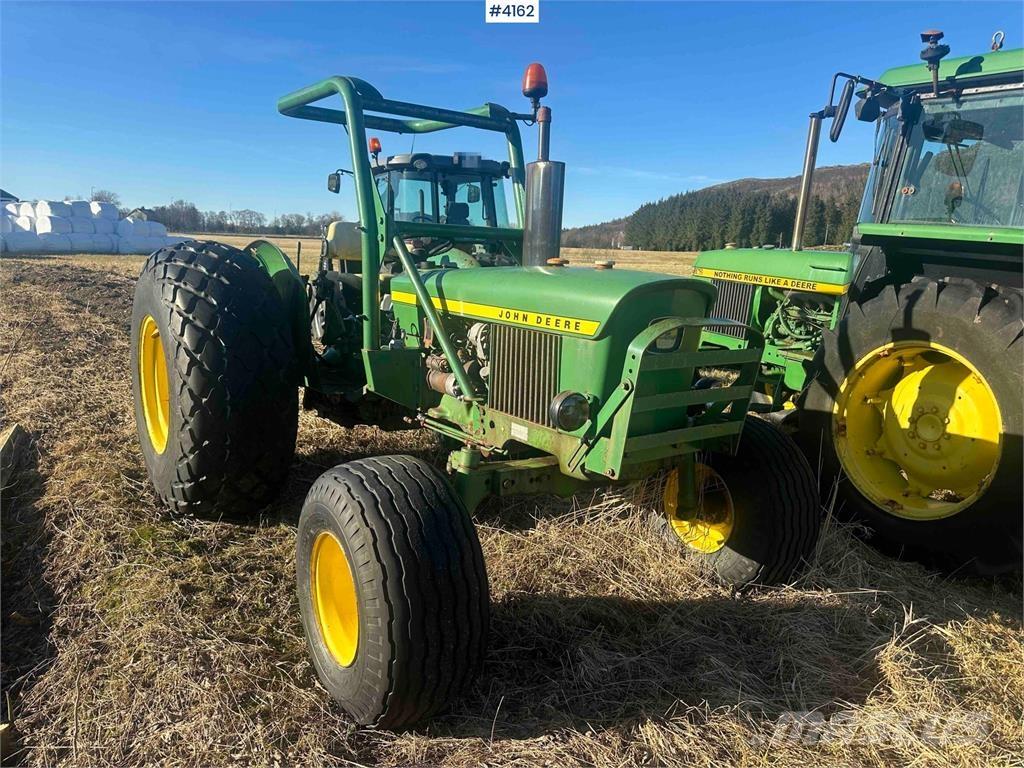 John Deere 1020 Traktorit