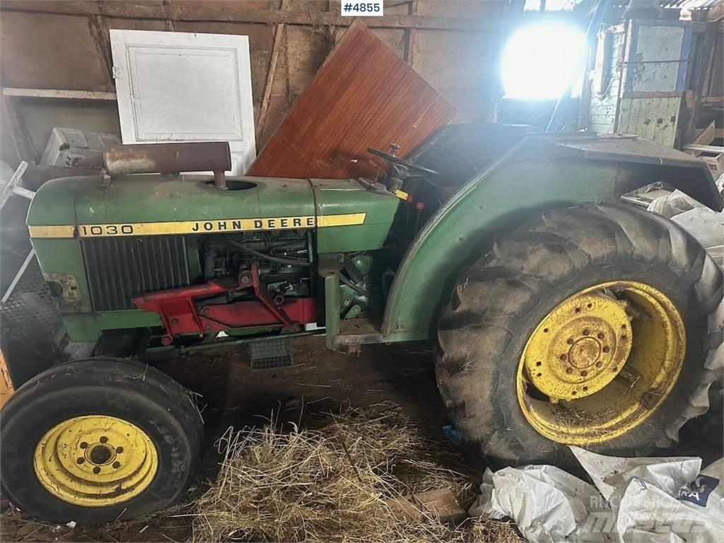 John Deere 1030 Traktorit