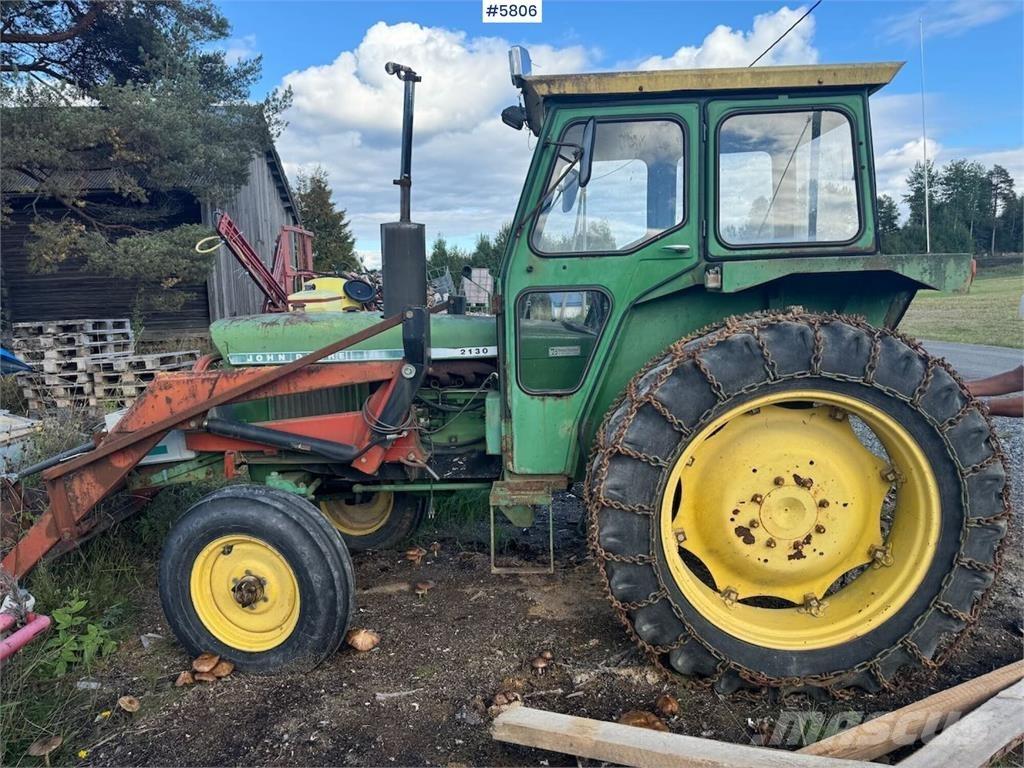 John Deere 2130 Traktorit