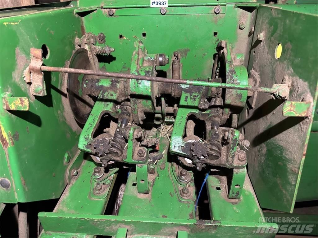 John Deere 332 A Muut sadonkorjuukoneet