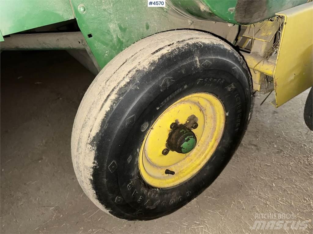 John Deere 332 A Muut sadonkorjuukoneet