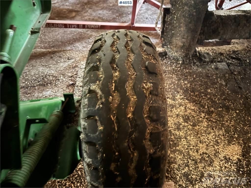 John Deere 545 Muut sadonkorjuukoneet