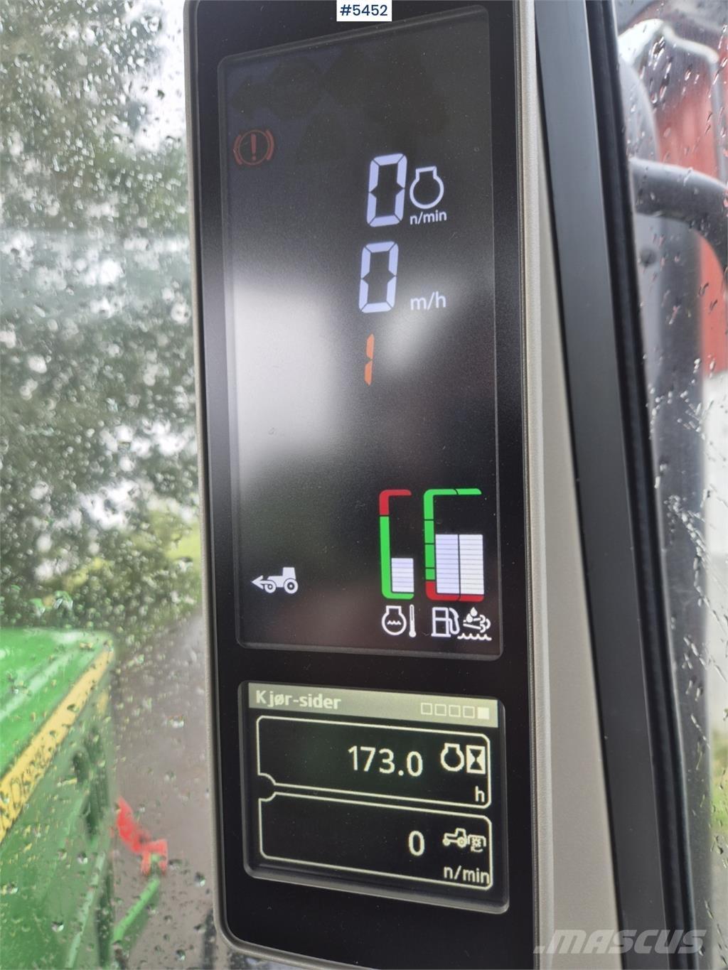 John Deere 6155M Traktorit