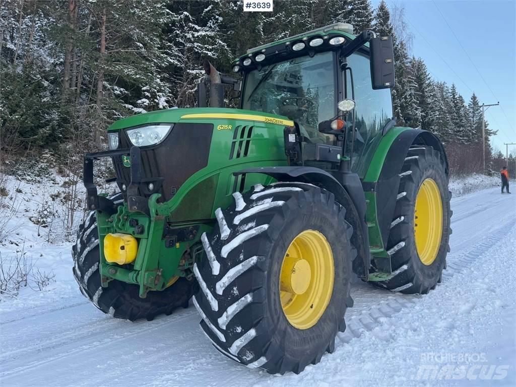 John Deere 6215R Traktorit