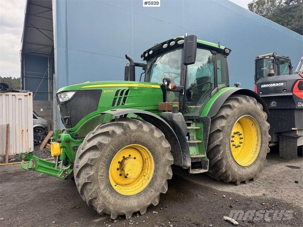 John Deere 6215R Traktorit