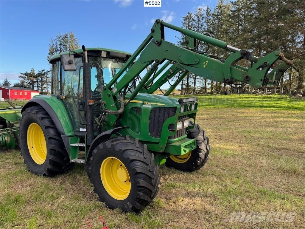 John Deere 6220 Traktorit