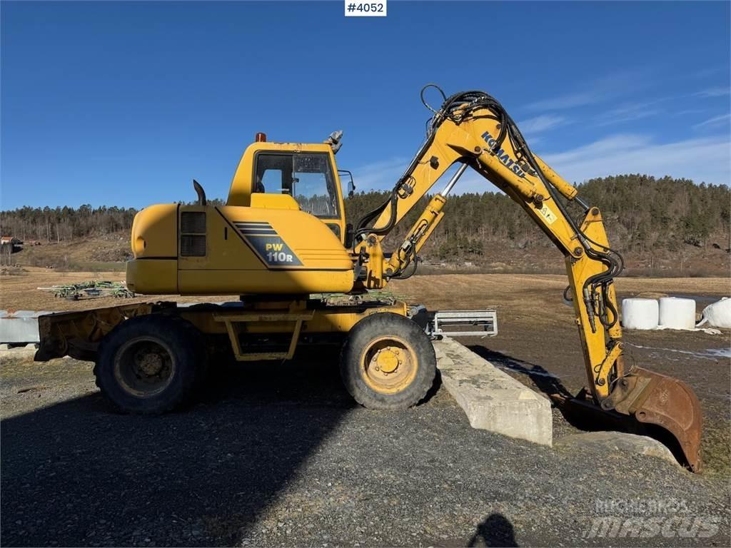 Komatsu PW 110R Telakaivukoneet