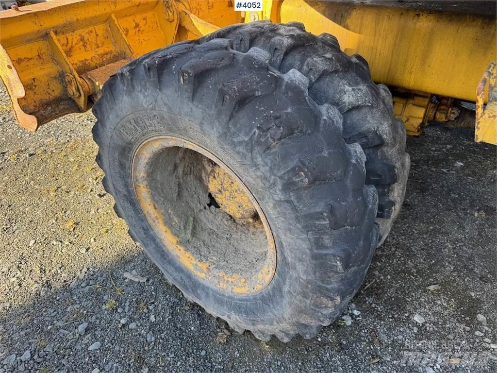Komatsu PW 110R Telakaivukoneet
