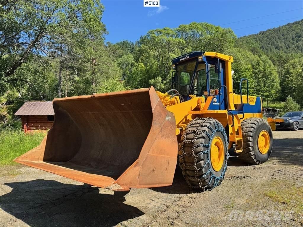 Komatsu WA420-1 Pyöräkuormaajat