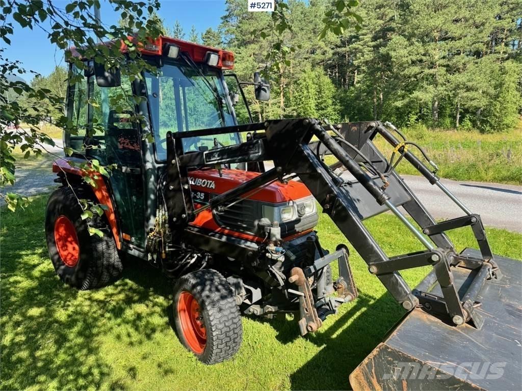 Kubota STA-35 Traktorit