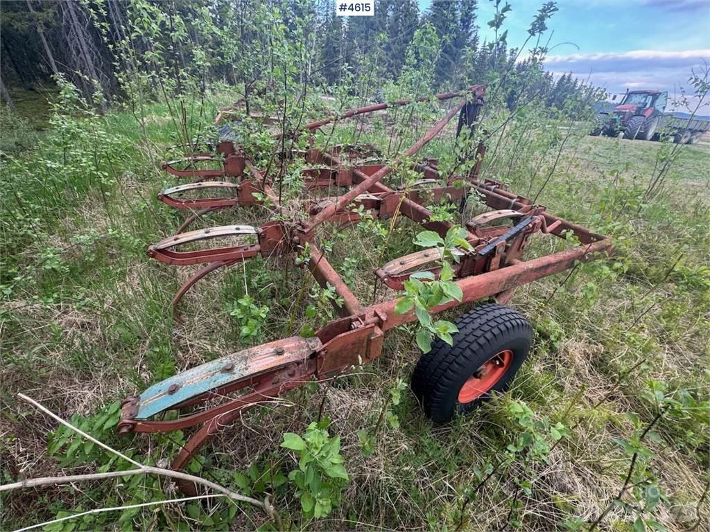 Kverneland Harv Muut maanmuokkauskoneet ja lisävarusteet