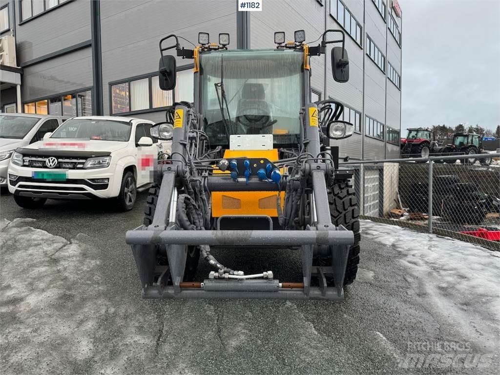 LM Trac 587 Yleiskuormaajat