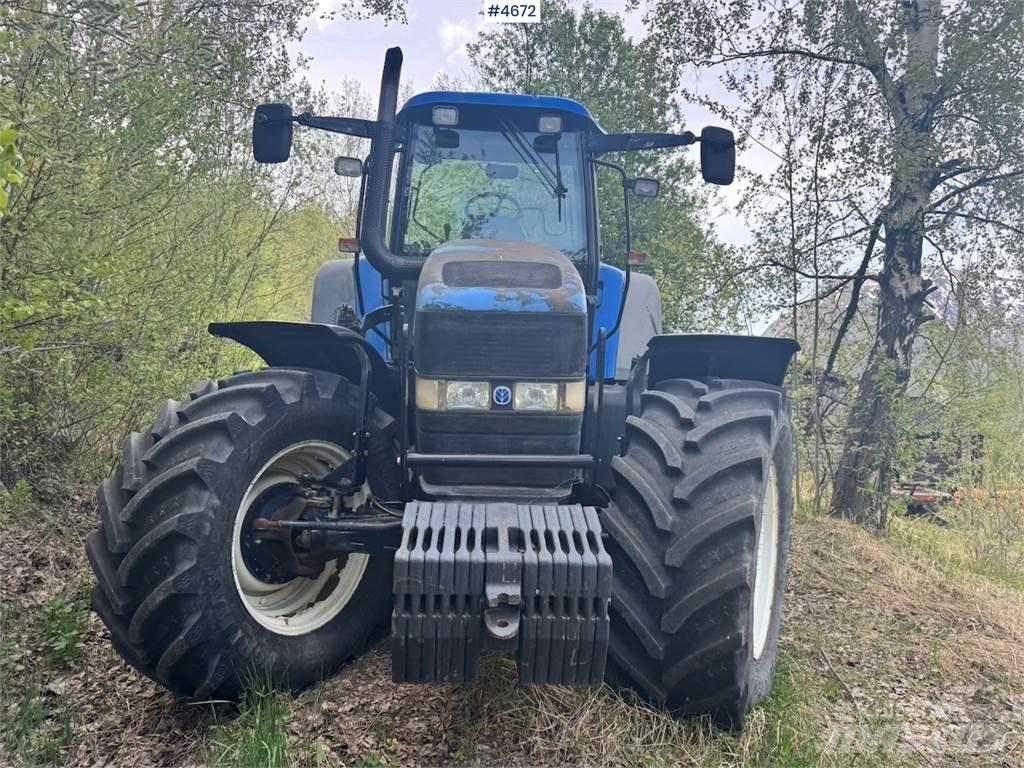 New Holland TM190 Traktorit
