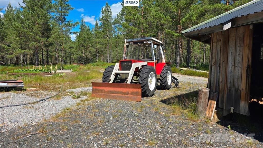  Schilter UT6500 Traktorit