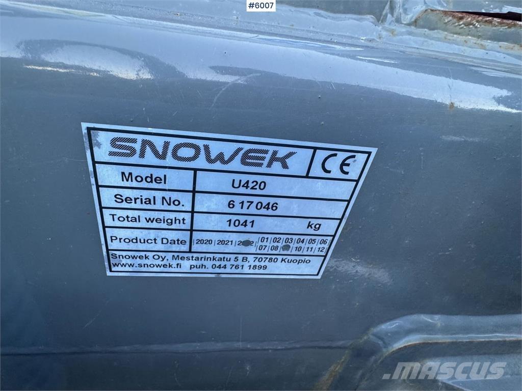 Snowek U420 Lumiaurat