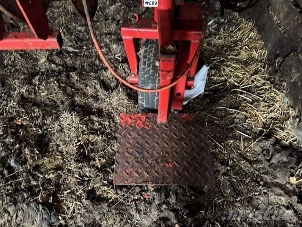 TKS F2 Muut sadonkorjuukoneet