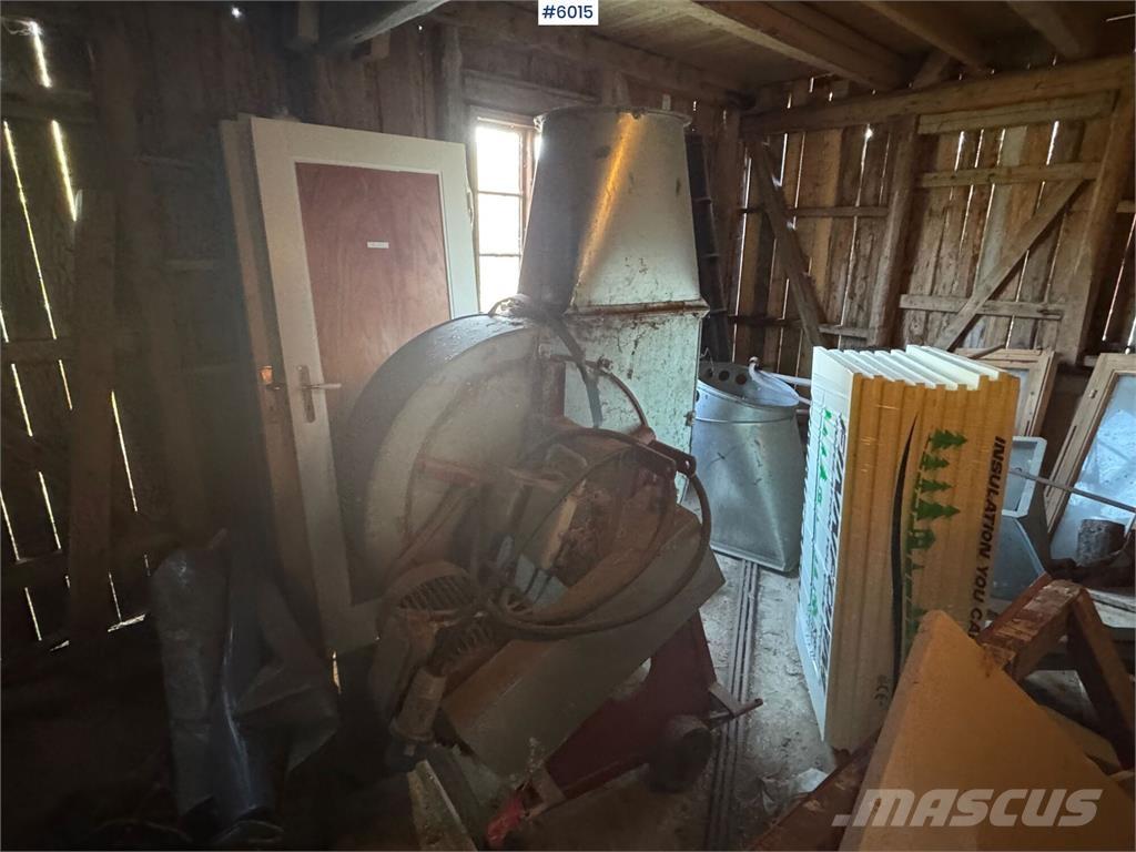 TKS Høytørke Muut sadonkorjuukoneet