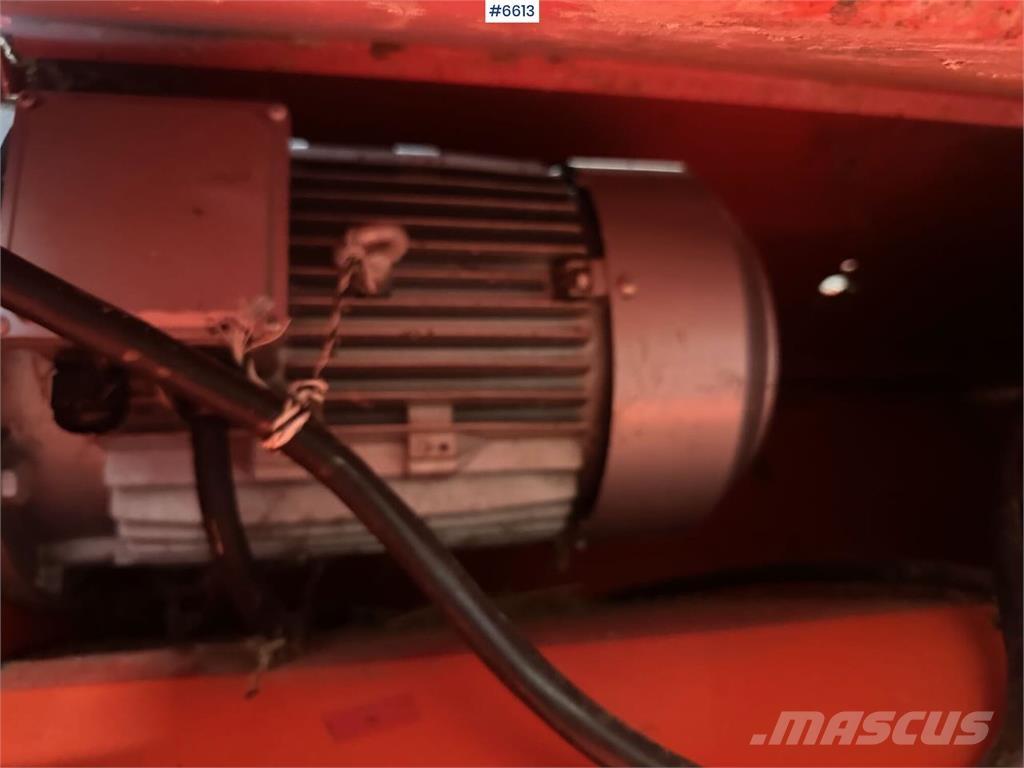 TKS K2 Muut sadonkorjuukoneet