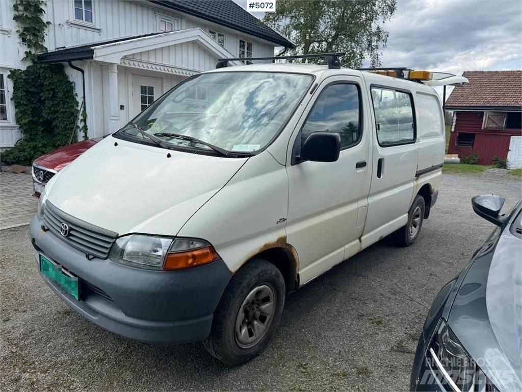 Toyota Hiace 4WD Pakettiautot