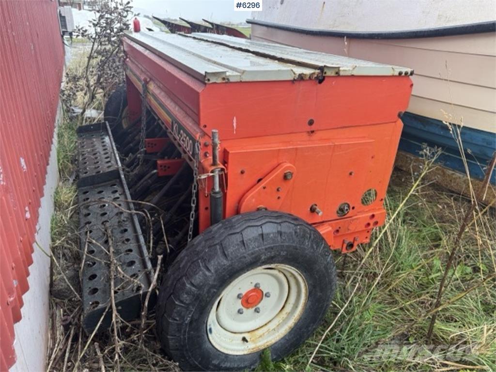 Tume KL 2500 Kylvökoneet