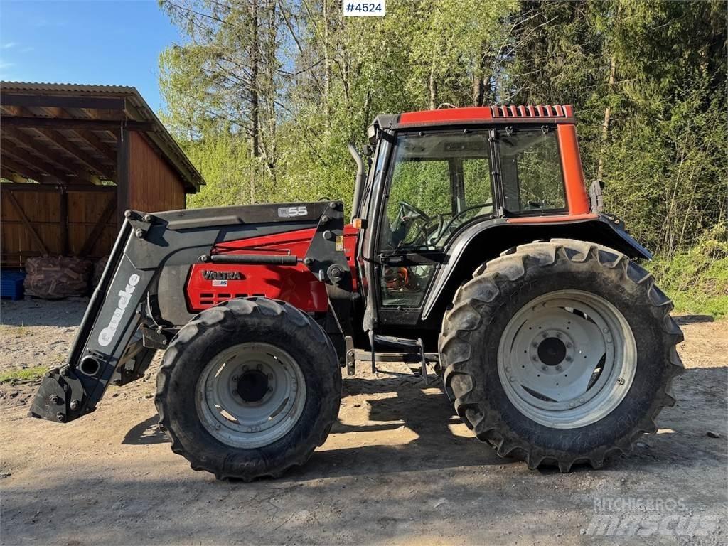 Valtra 6850 Traktorit