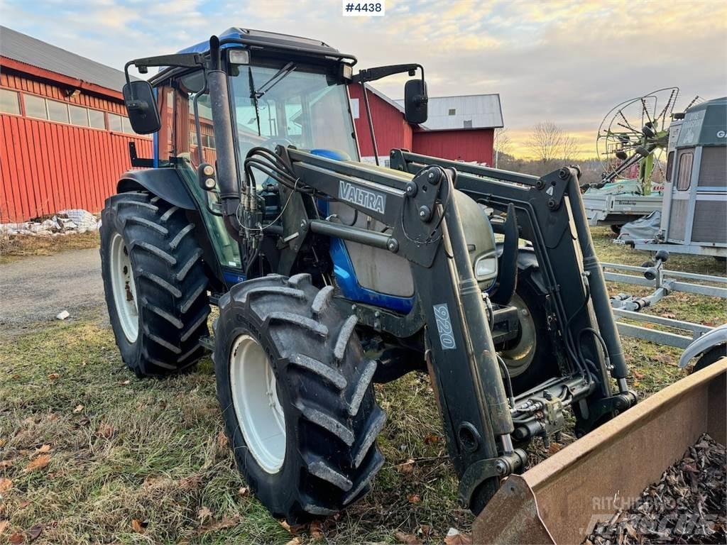 Valtra A75-4 Traktorit