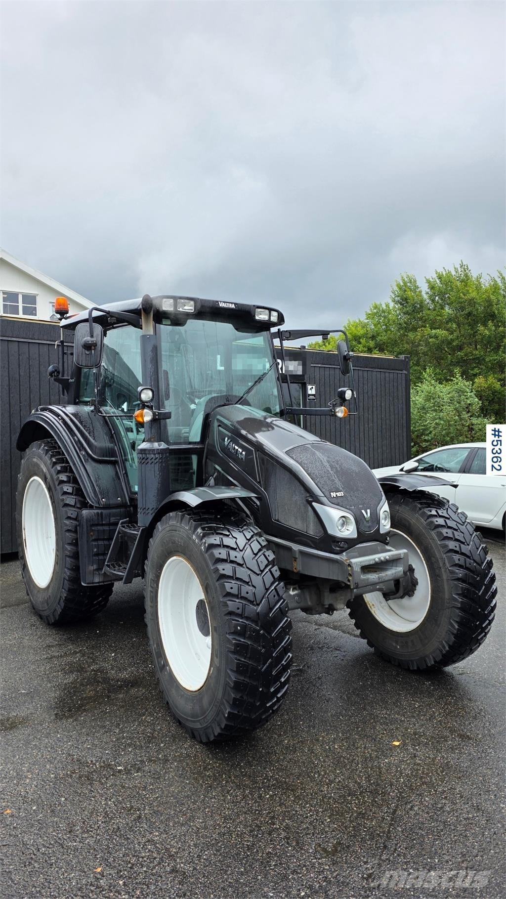 Valtra N103 Traktorit