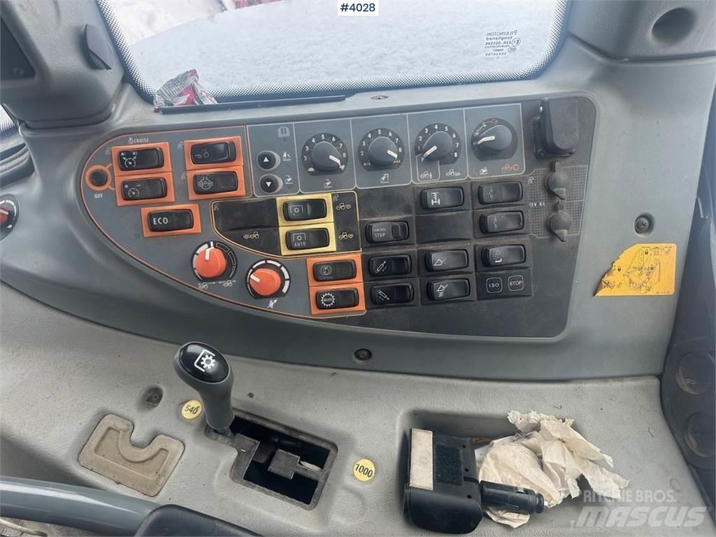 Valtra N122 Traktorit