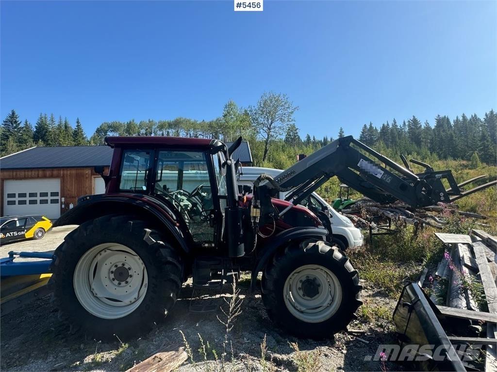 Valtra N123 Traktorit