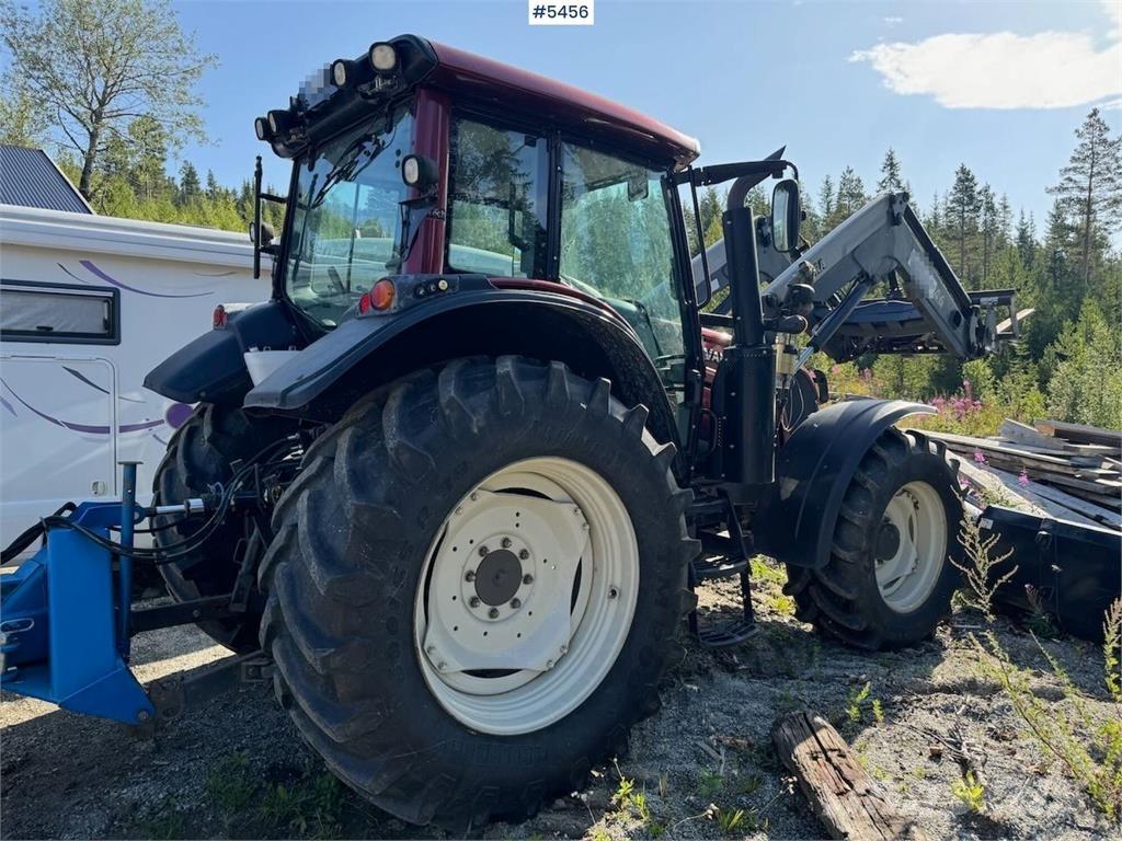 Valtra N123 Traktorit