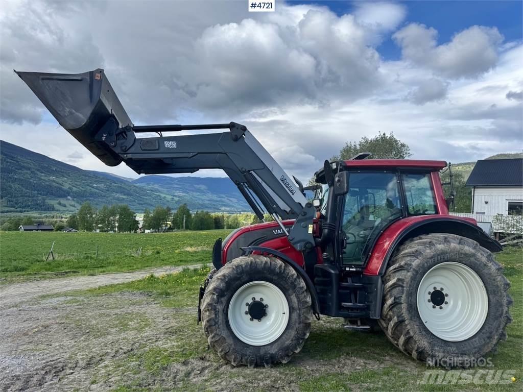 Valtra N142 Traktorit