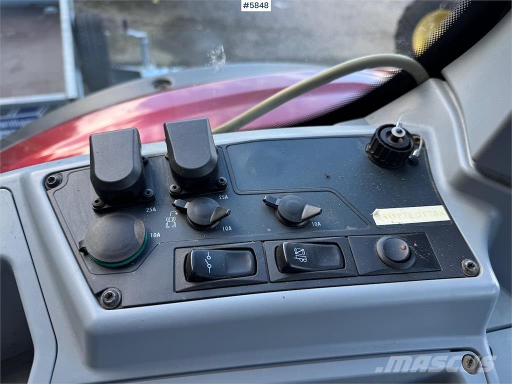 Valtra N174 Traktorit