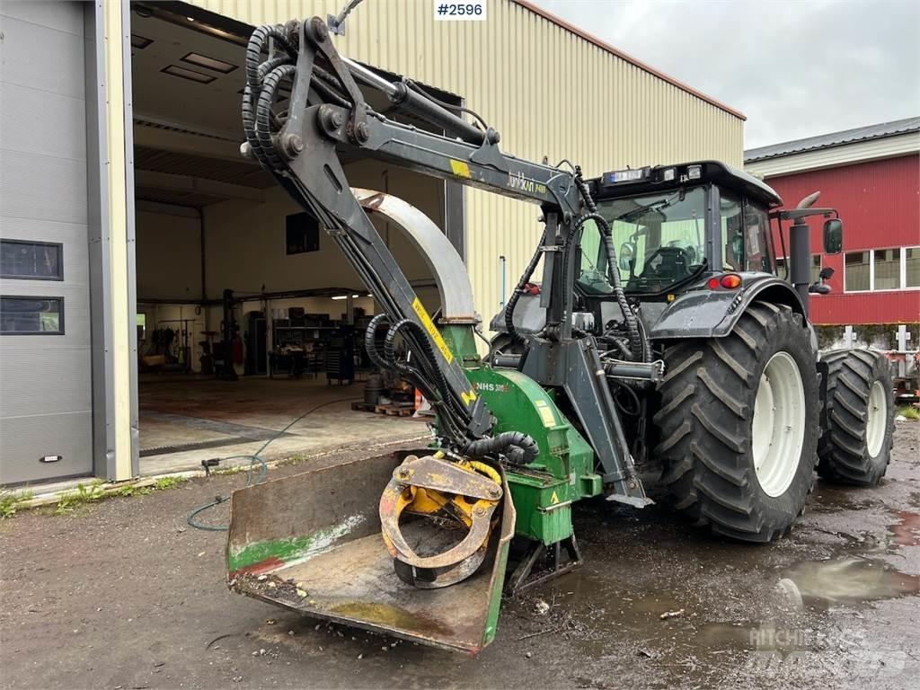 Valtra T182 Traktorit