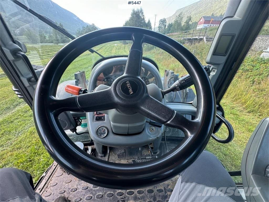 Valtra T202 Traktorit