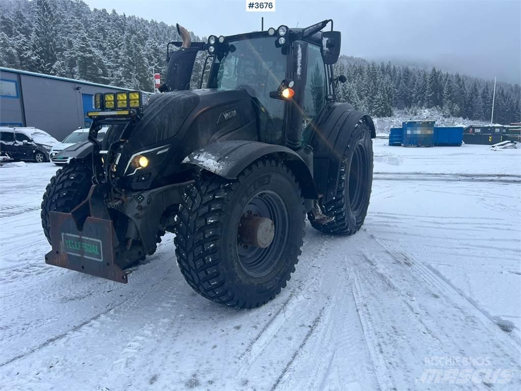 Valtra T254 Traktorit