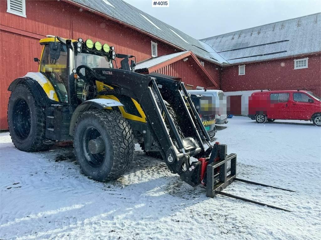 Valtra T255 Traktorit