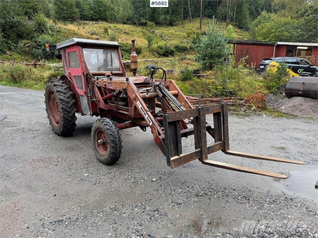 Volvo 400 Buster Traktorit
