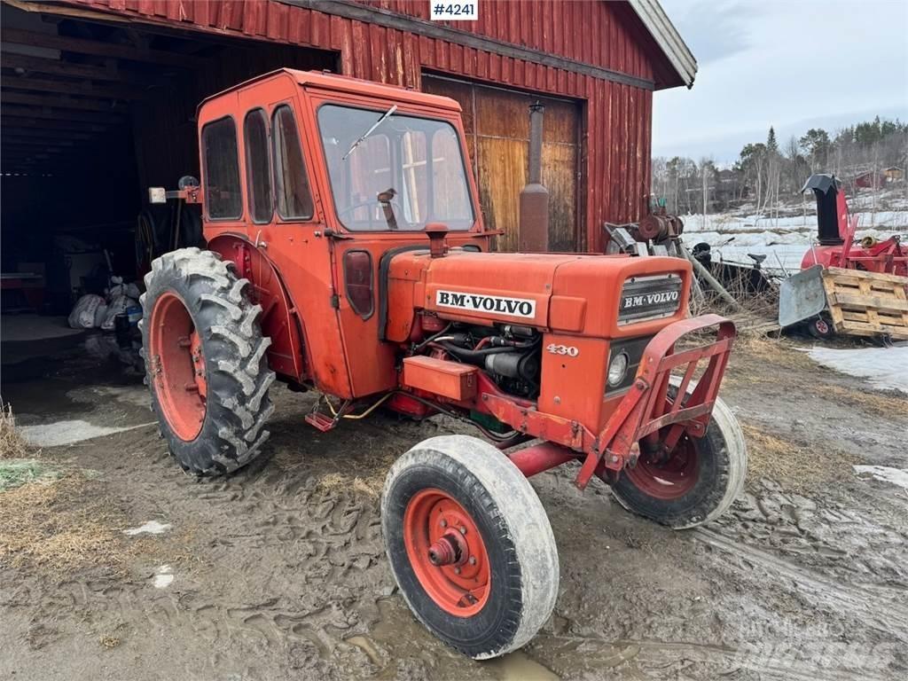 Volvo BM 430 Traktorit