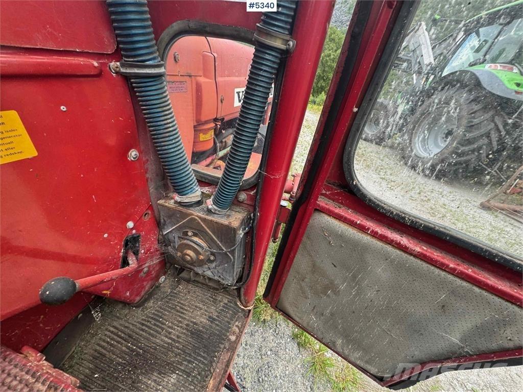 Volvo BM 430 Traktorit