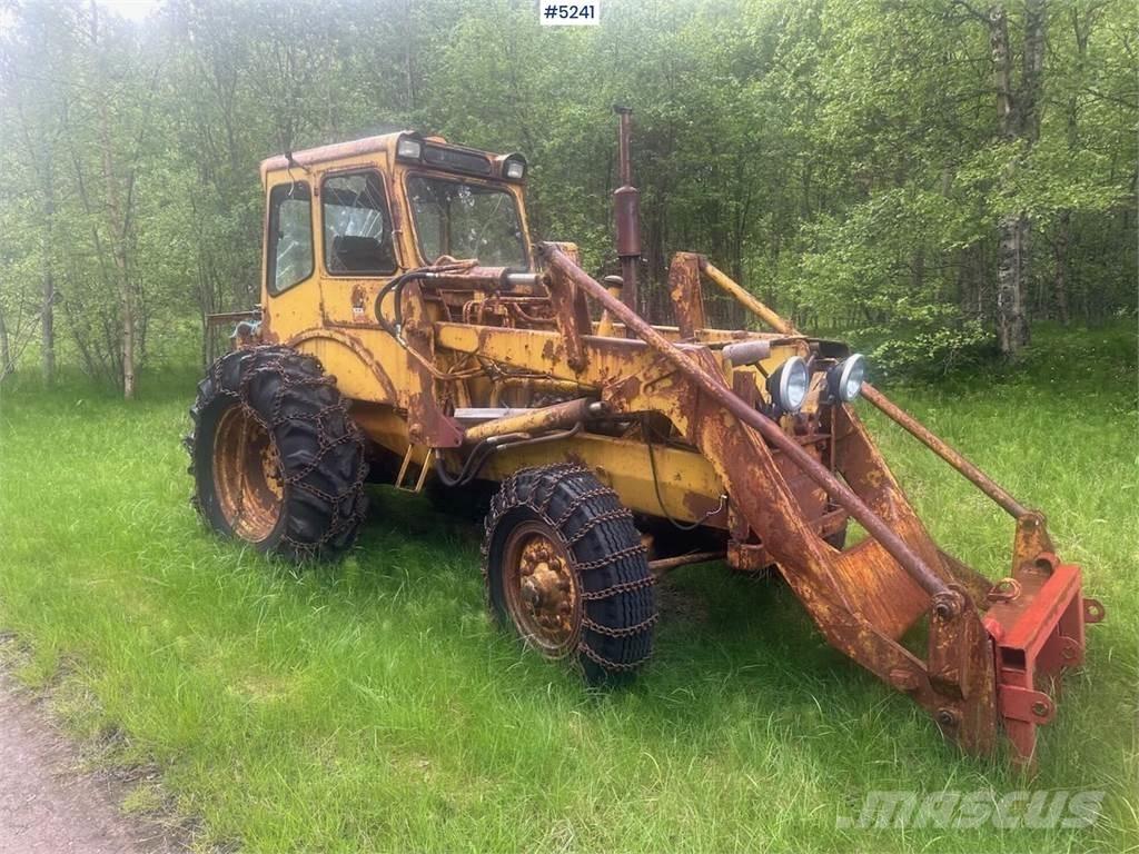 Volvo BM 612 Traktorit