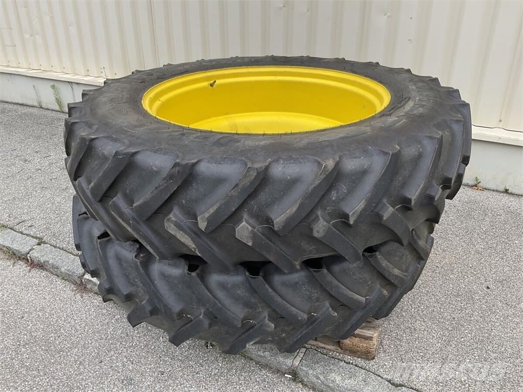  380/95 R 38 Renkaat ja vanteet