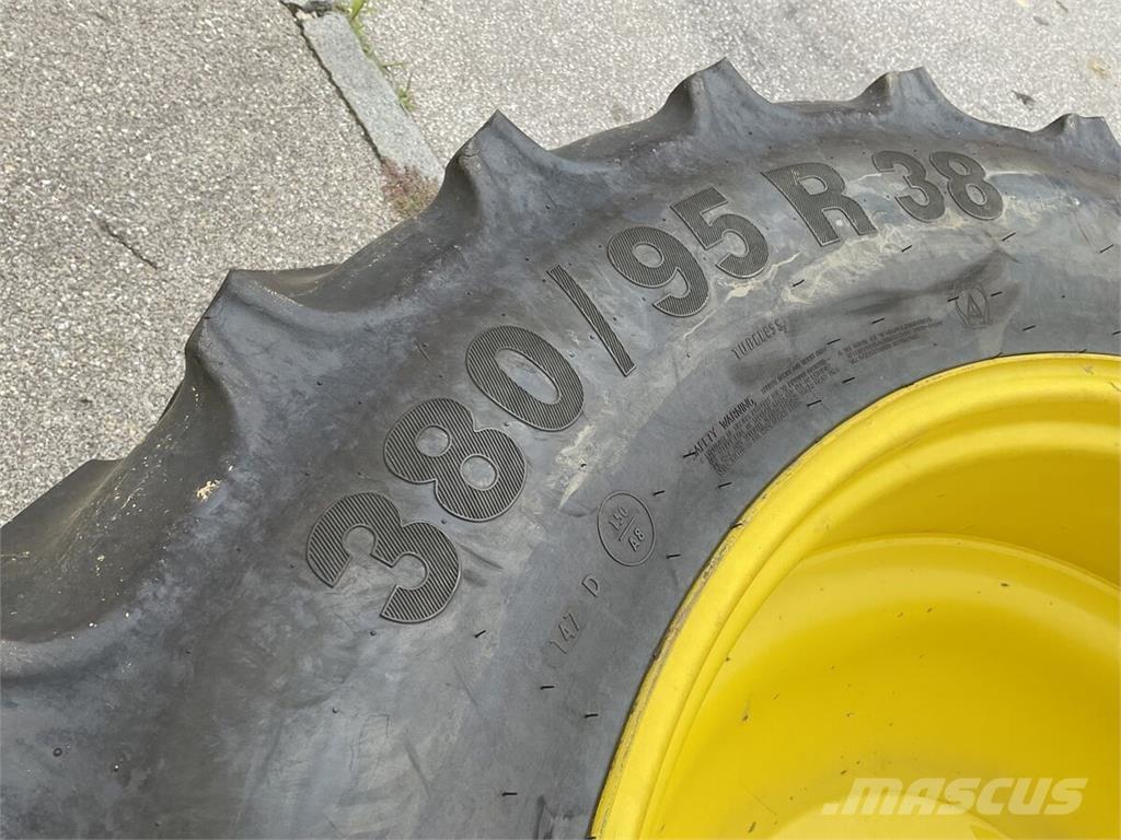  380/95 R 38 Renkaat ja vanteet