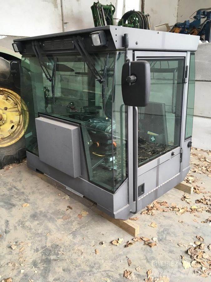  Baumaschinen Kabine Muut koneet