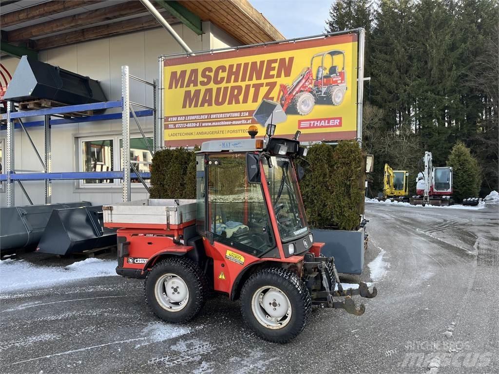 Carraro 4400 HST Tienhoitoautot