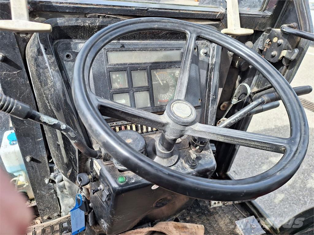 Case IH 2140 Traktorit