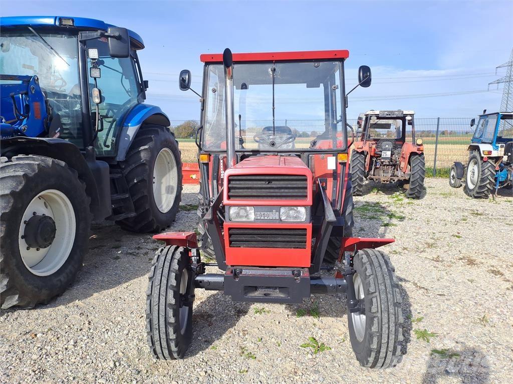 Case IH 533 Traktorit