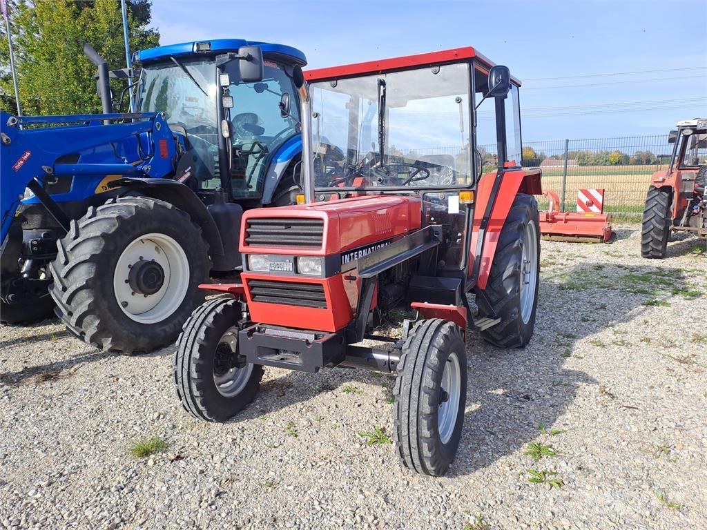 Case IH 533 Traktorit