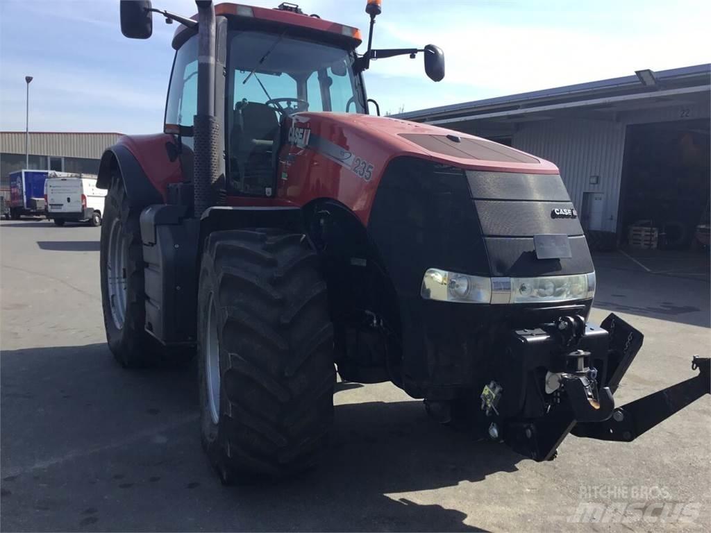 Case IH Magnum 235 Traktorit